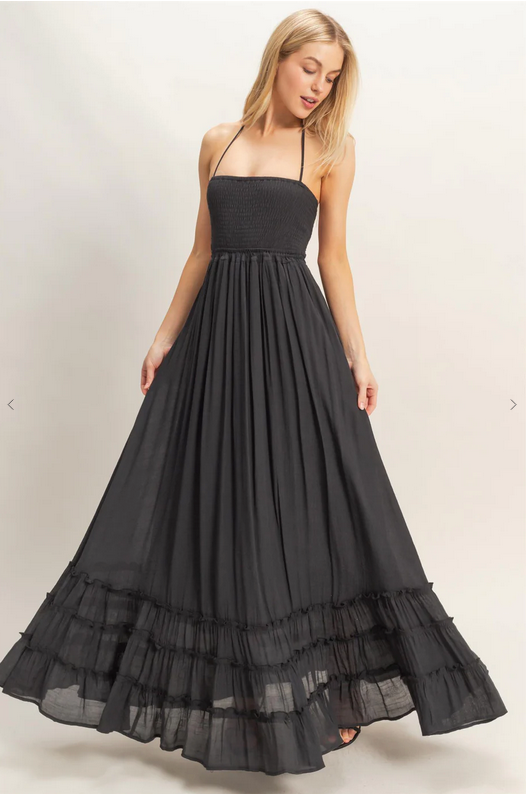 Damen Maxi-Kleid mit Smok-Oberteil | Halterneck Sommerkleid mit Volantsaum | Luftiges Freizeitkleid