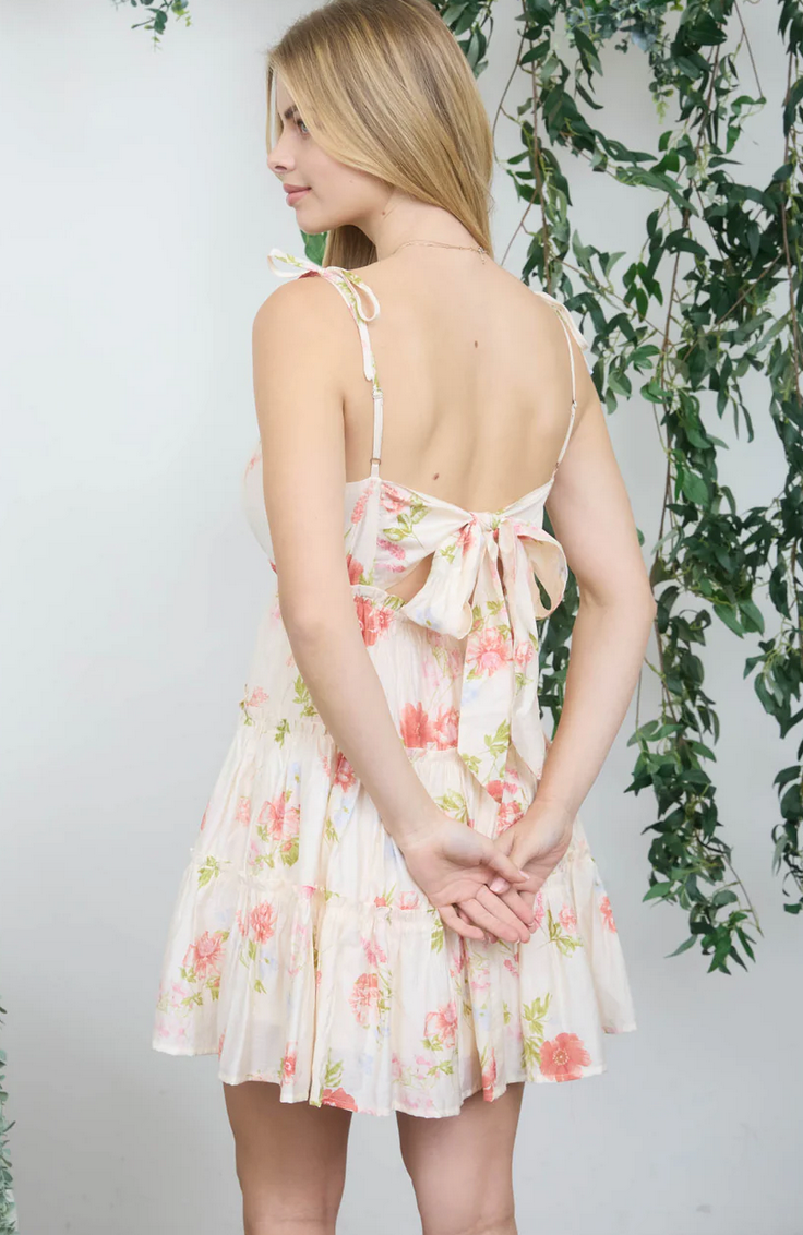 Damen Mini-Kleid mit Blumenmuster | Sommerkleid mit Bindeträgern &amp; offenem Rücken | Luftiges Freizeitkleid