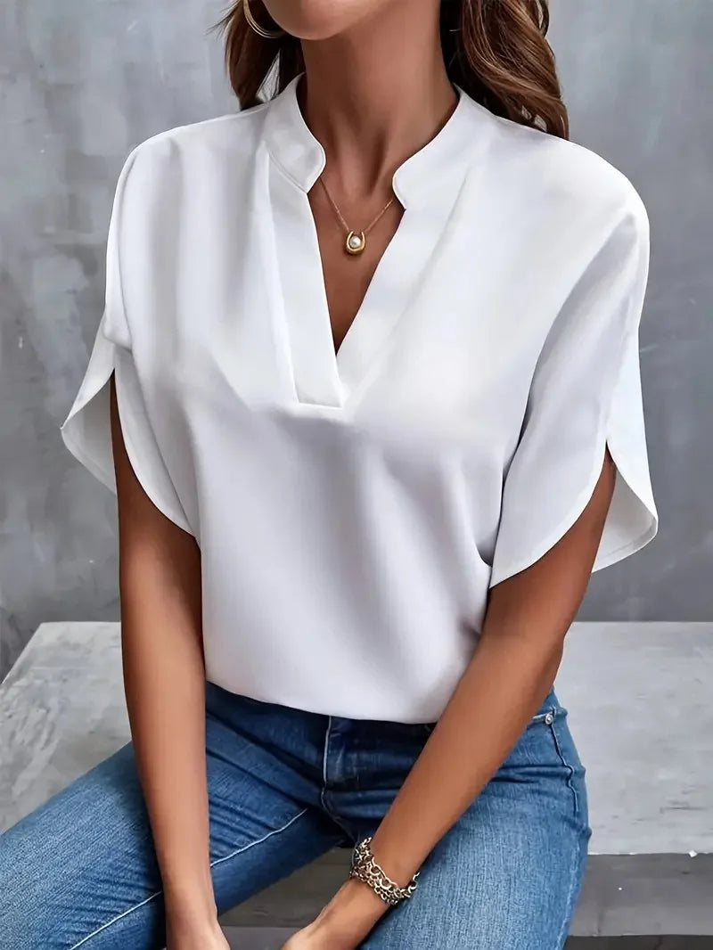 Isalie – Elegante V-Ausschnitt Bluse mit fließendem Stoff