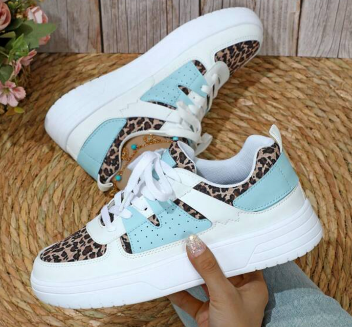 Damen Sneaker mit Leo-Print | Gepolsterte Innensohle &amp; vielseitige Farben | Samara Freizeitschuhe