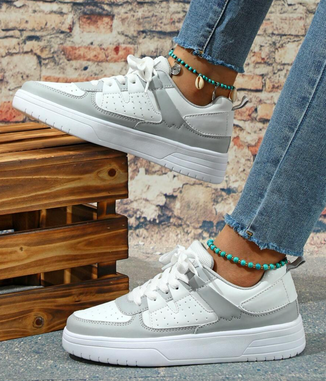 Damen Sneaker mit Leo-Print | Gepolsterte Innensohle &amp; vielseitige Farben | Samara Freizeitschuhe