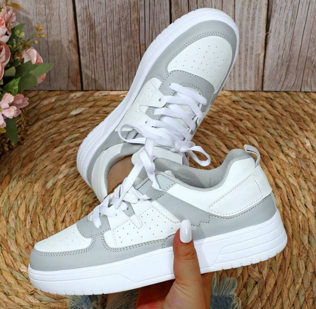 Damen Sneaker mit Leo-Print | Gepolsterte Innensohle &amp; stabile Laufsohle | Sneaks Statement-Schuhe