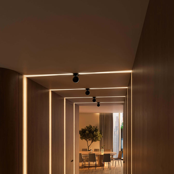 LED wall light with spotlight function | 360° rotatable light element | double-sided beam for square light effect, water-resistant