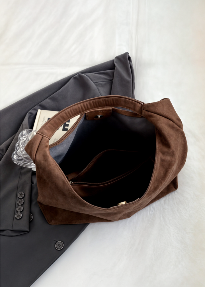 Damen Handtasche in Wildleder-Optik 36 x 31 x 13 cm | Umhängetasche mit Schnallenverschluss und praktischen Innenfächern