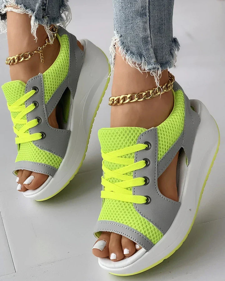 Damen Schnürsandalen mit Plateau-Sohle | Gepolstertes Fußbett &amp; stabiler Halt | Bequem für Sommer &amp; Alltag, trendiger Look