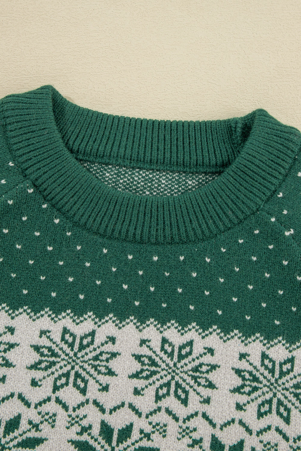 Damen Weihnachtspullover mit Schneeflocken | Weicher Strickpullover mit Punktemuster, Rundhalsausschnitt und langen Ärmeln