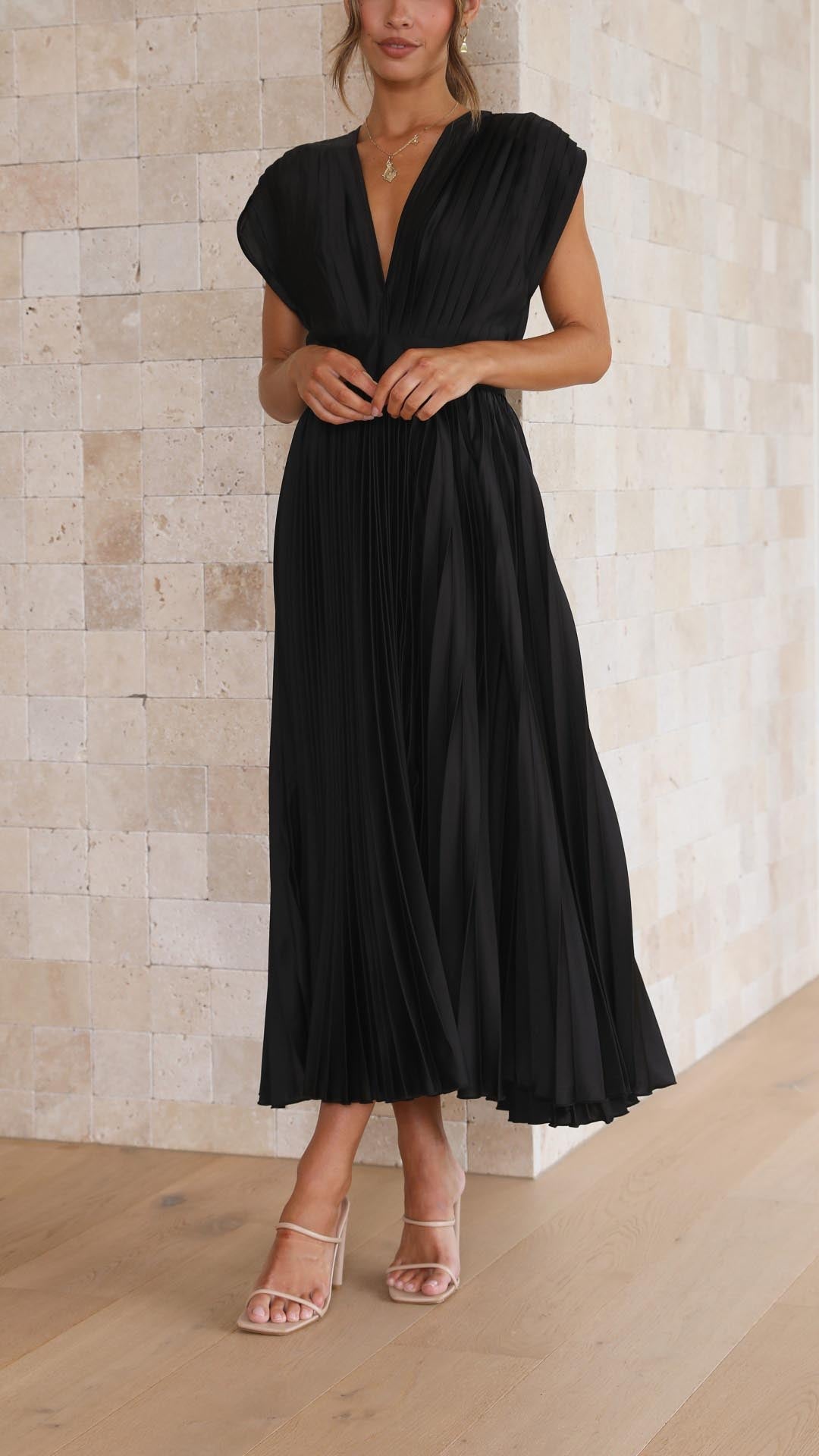 Maria | Elegantes &amp; Raffiniertes Plisseekleid