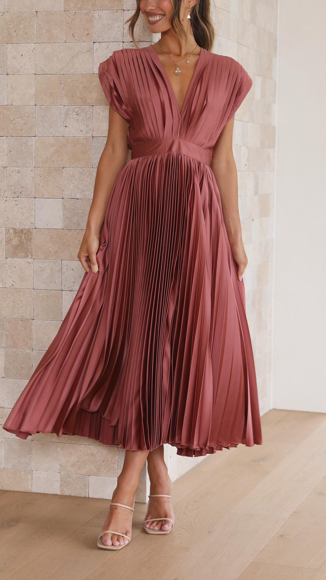 Maria | Elegantes &amp; Raffiniertes Plisseekleid