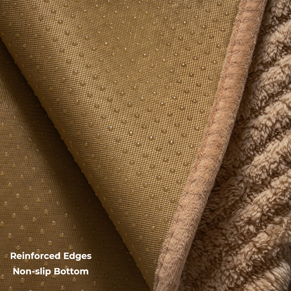 Interiors™ paksusta plyysistä valmistettu sohvanpäällinen