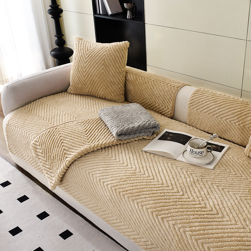 Interiors™ paksusta plyysistä valmistettu sohvanpäällinen