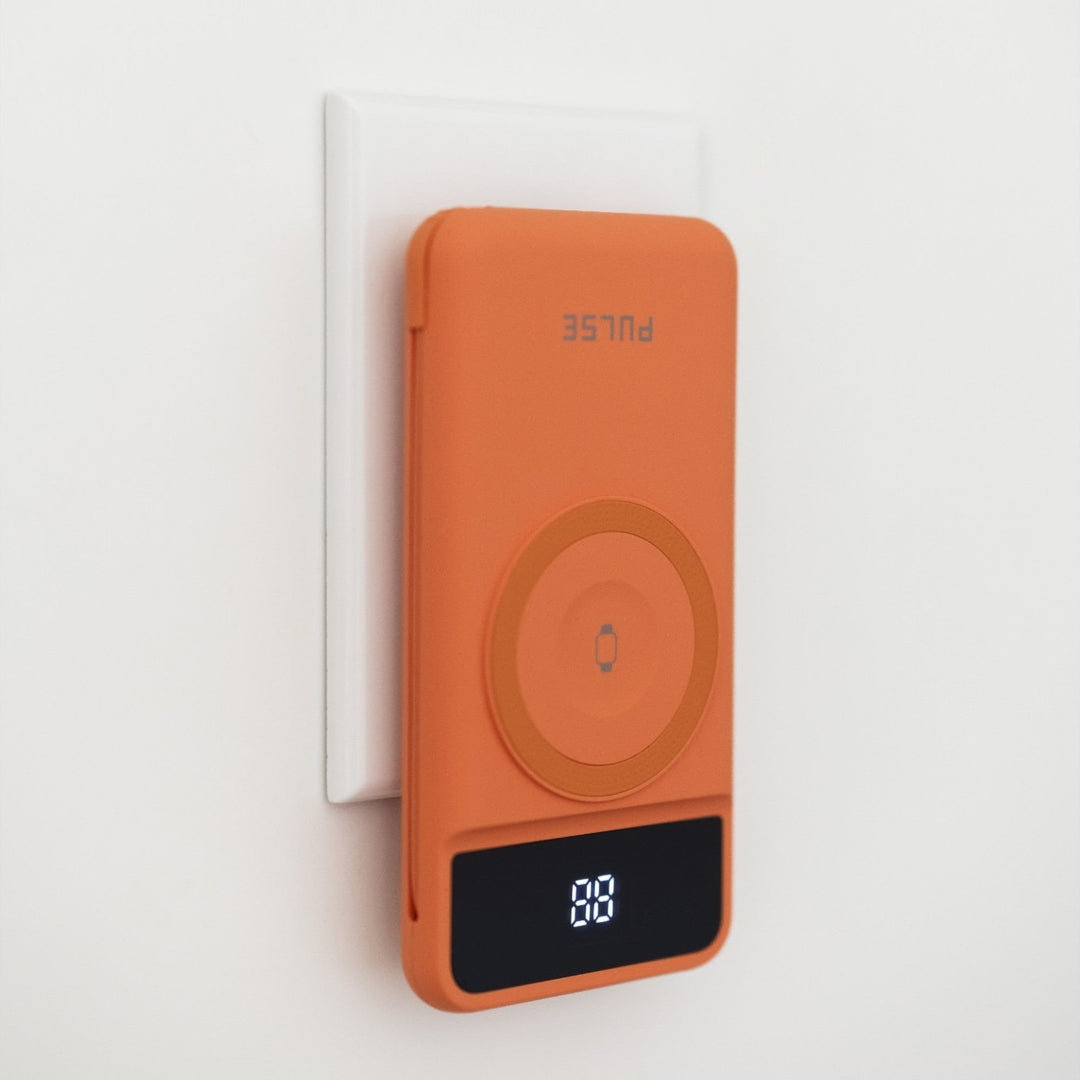 Powerbank 10.000 mAh mit Reiseladegerät | 5-in-1 Ladegerät mit Qi &amp; integrierten Kabeln