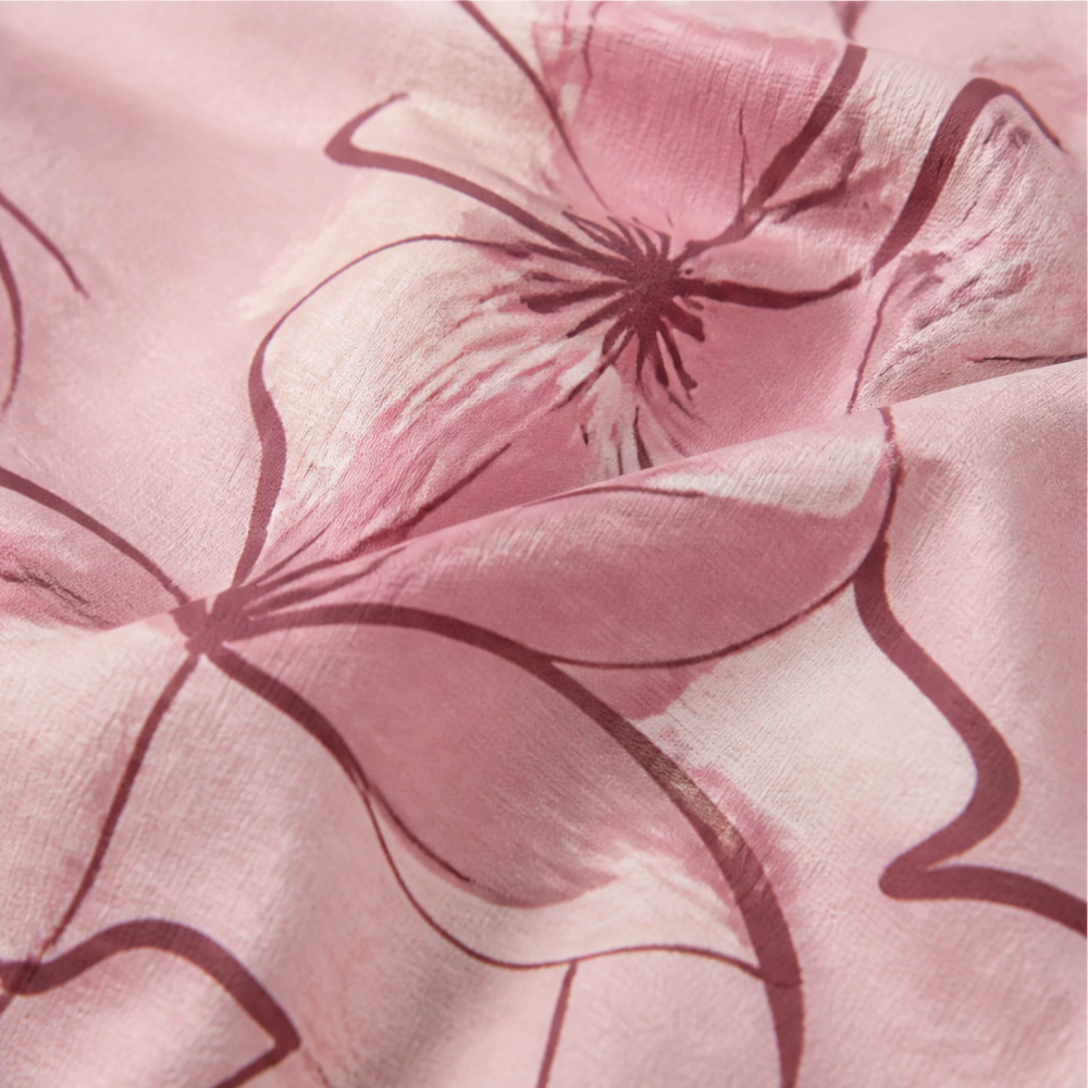 Damen Blumenbluse | Aquarellmuster mit V-Ausschnitt, Holzknöpfen und Rüschenärmeln für Alltag und Büro