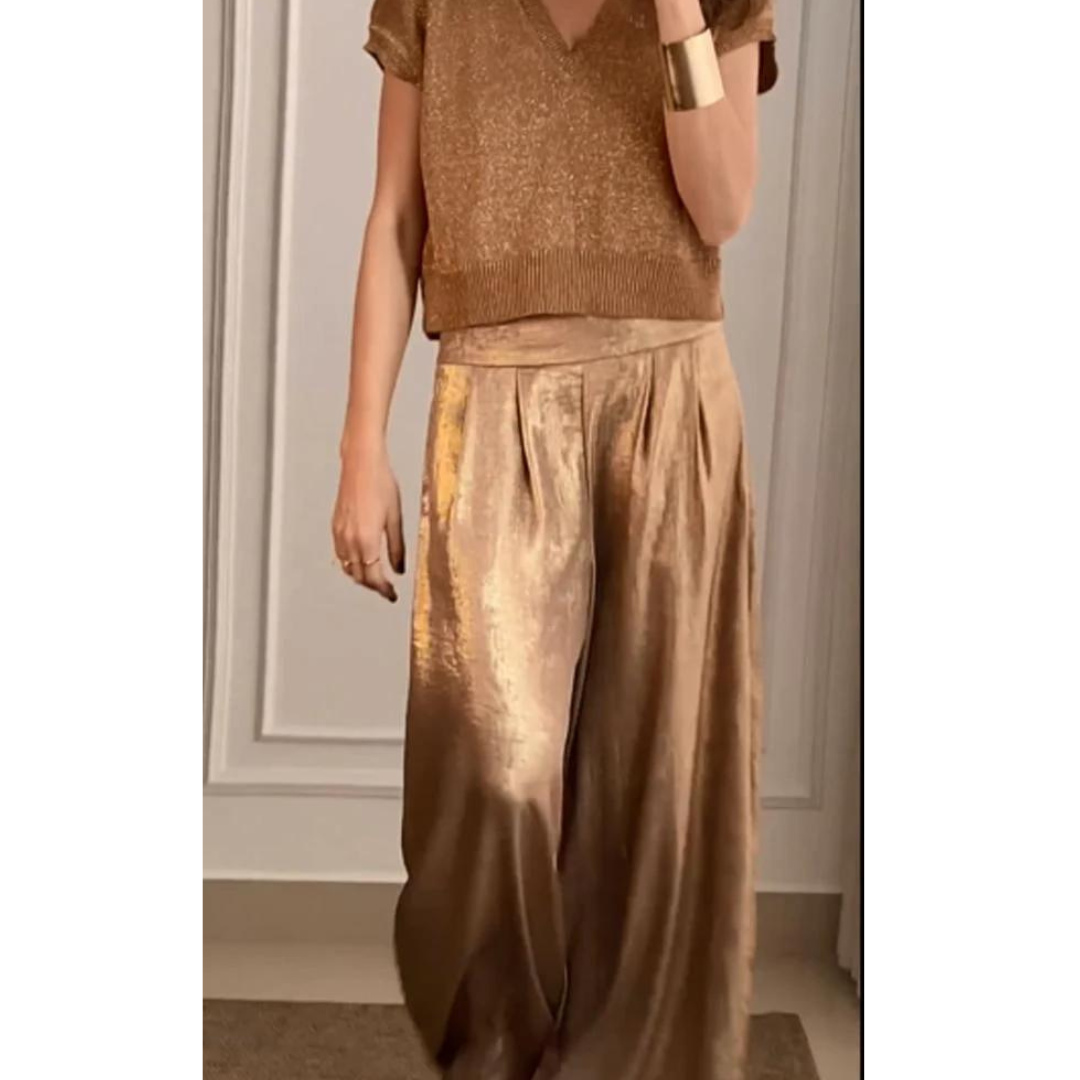 Elegant Two-Piece Set of Top and Pants for Women | Casual