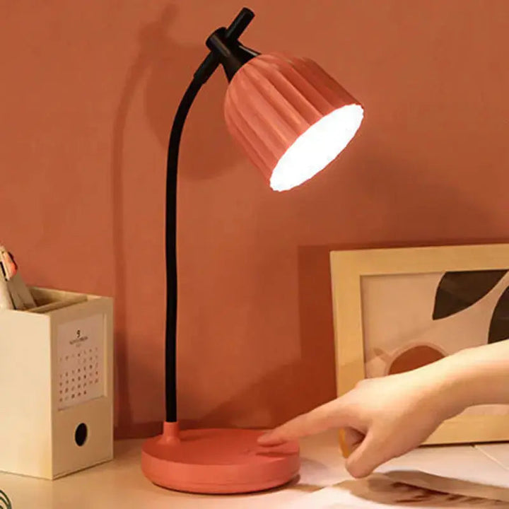 LED Schreibtischlampe | Dimmbare Tischleuchte mit verstellbarem Arm für Arbeitsplatz und Nachttisch