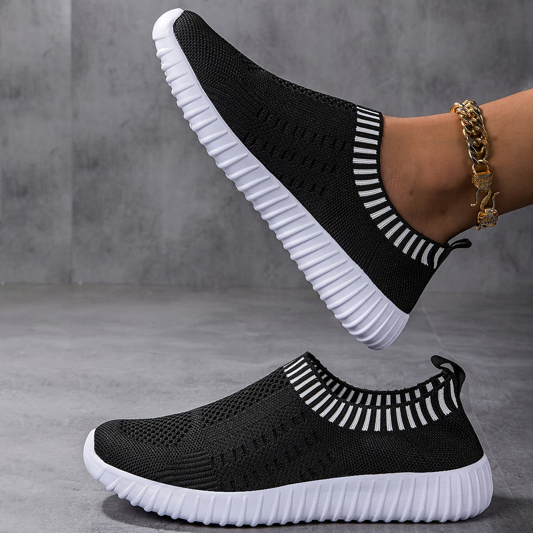 Damen Slip-On Sneaker aus Mesh | Atmungsaktiv, rutschfest &amp; flexibel für Alltag | VitaFlex Komfortschuhe