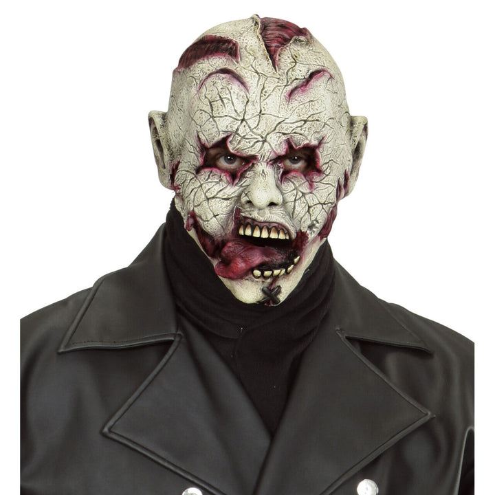 Halloween Horror Maske Weiß Rot | Gruselige Monster-Maske mit rissigem Gesicht, Narbenoptik und Zähnen für Horrorparty