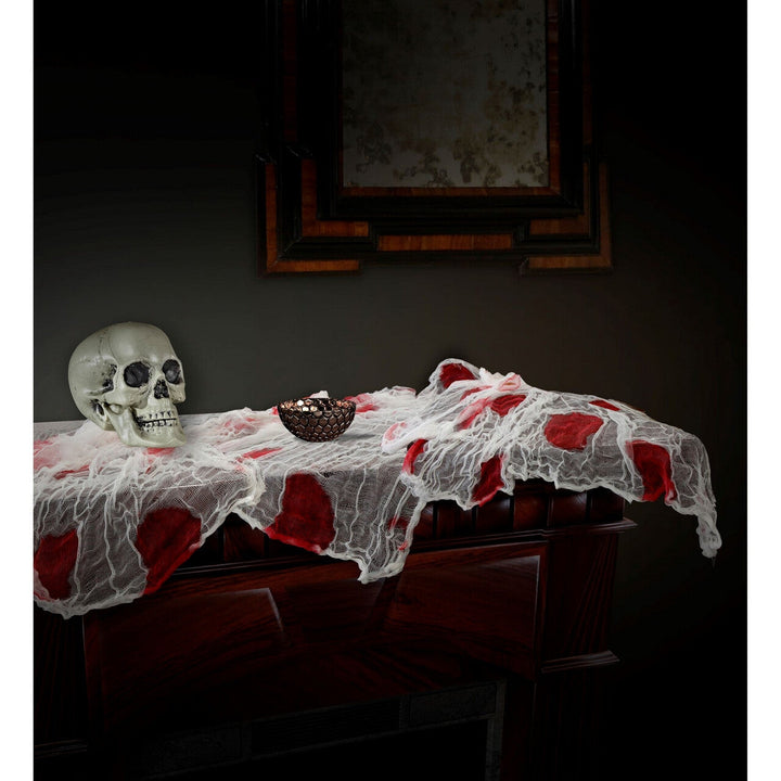 Halloween Deko Tuch 180 × 80 cm | Weißes Gaze-Tuch mit Blutflecken für Tisch, Horror-Dekoration und Halloween-Partys