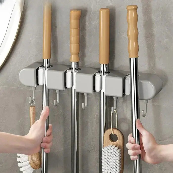 Wandhalter für Besen &amp; Wischmopp | 4 Antirutsch-Klemmen + 5 Haken | Selbstklebend ohne Bohren | Platzsparender Gerätehalter