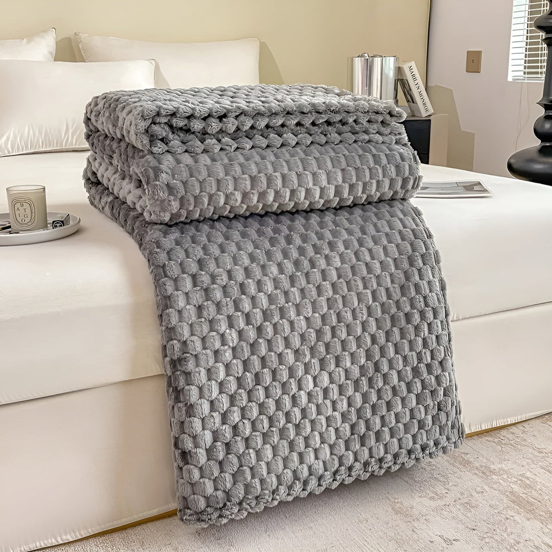 Kuscheldecke Mikrofaser | Superweiche warme Decke für Sofa und Bett | Wärmeisolierend und waschbar bei 30 °C
