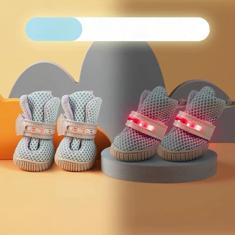 LED Hundeschuhe 4er-Set mit Antirutschsohle | Leuchtende Pfotenschuhe für Hunde | Atmungsaktives Mesh &amp; Klettverschluss | XS–XL