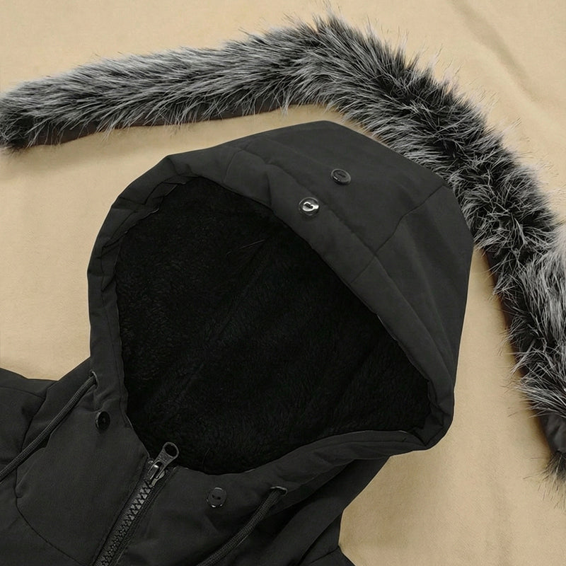 Herren Winterjacke | Thermojacke mit wattiertem Innenfutter, abnehmbarer Kapuze und wetterbeständiger Außenschicht