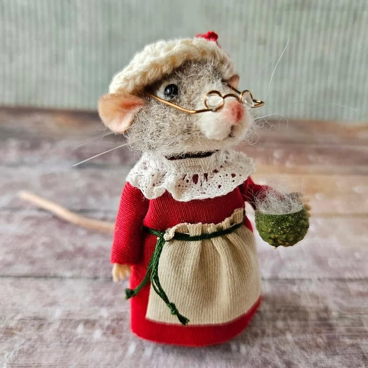 Weihnachtsanhänger Filzmaus | Handgefertigte Dekorationsfigur aus Naturmaterialien für Weihnachtsbaum &amp; Zuhause