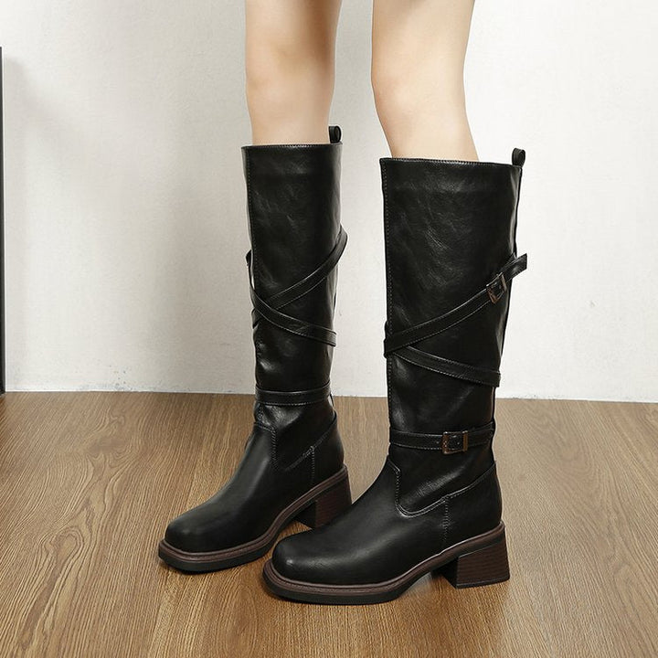 Damen Bikerstiefel mit Schnallen und Plateau | Hohe Stiefel mit gekreuzten Riemen, Blockabsatz und Faltenschaft für Herbst