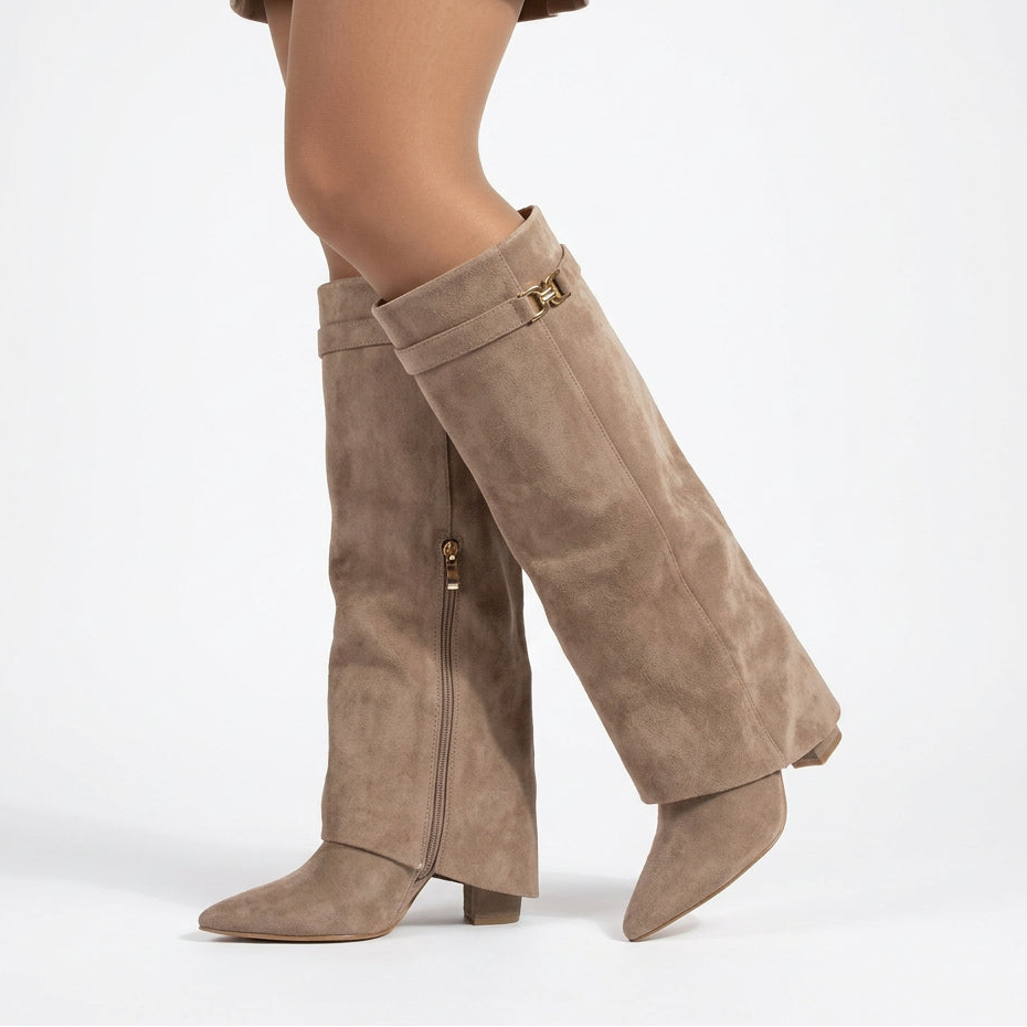 Damen Wildleder-Stiefel mit mittelhohem Schaft | Elegante Boots mit dekorativen Metalldetails und praktischem Verschluss für Herbst und Alltag