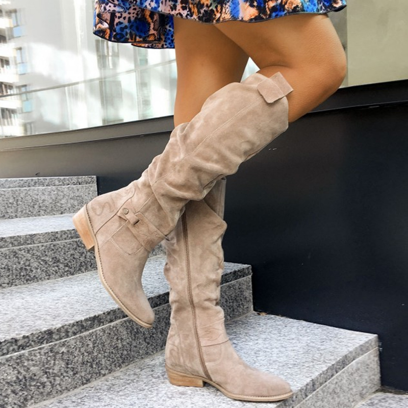 Damen Overknee-Stiefel aus Wildleder | Slouch-Schaft mit Reißverschluss, Riemendetails und niedrigem Blockabsatz | Herbst &amp; Winter