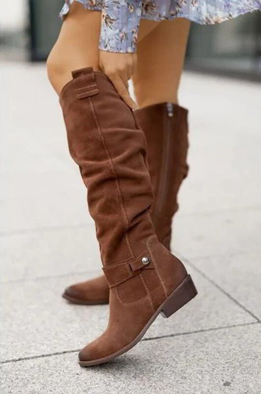Damen Overknee-Stiefel aus Wildleder | Slouch-Schaft mit Reißverschluss, Riemendetails und niedrigem Blockabsatz | Herbst &amp; Winter