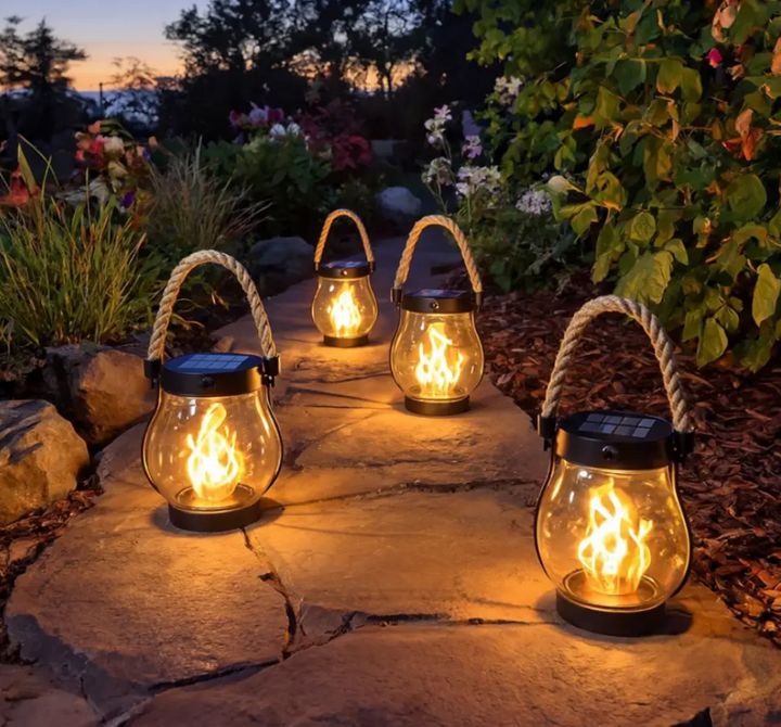 LumaFlick™ Solar-Flammenlaterne — Verwandeln Sie Ihre Nächte mit gemütlichem, fesselndem Licht, das den ganzen Abend anhält