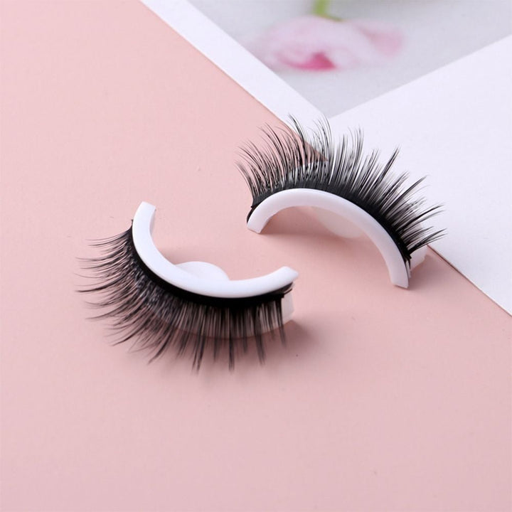 Selbstklebende Wimpern zum Auftragen ohne Kleber | Natürliches Finish in Sekunden | Wiederverwendbar &amp; waschbar, inkl. Ersatz-Klebestreifen