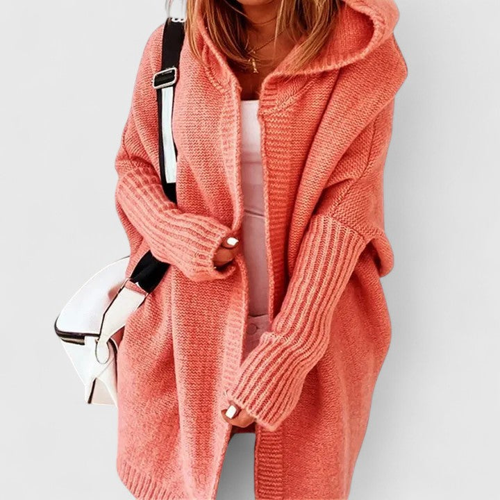 Damen Oversize Strickjacke lang mit Kapuze | Knielanger Cardigan mit weitem Schnitt und Rippdetails für Herbst und Winter
