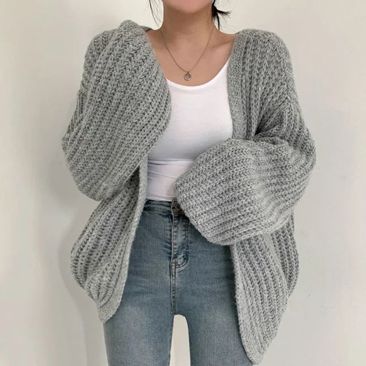 Damen Oversize Strickjacke mit Puffärmeln | Grobstrick Cardigan mit offener Front und weiter Passform für Herbst und Winter