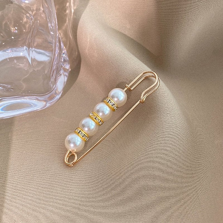GleamPin – Spilla elegante con strass e perle