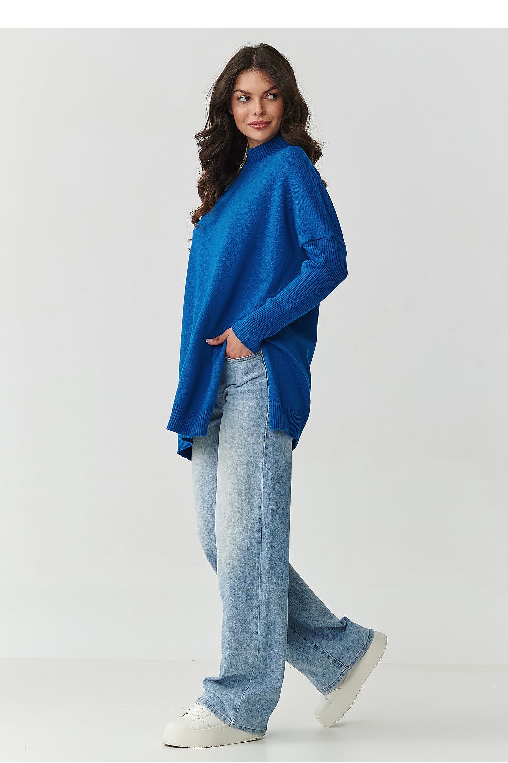 Damen Oversize Rollkragenpullover mit Seitenschlitzen | Weicher Strickpullover in Einheitsgröße mit 74 cm Länge für Alltag