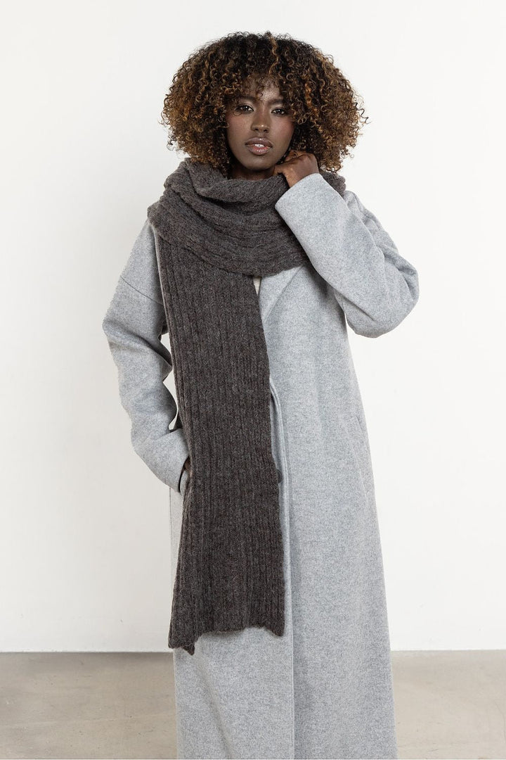 Winterschal aus Mohair- und Wollmix | Langer, flauschiger Schal mit elastischer Rippstruktur für Alltag und elegante Winterlooks