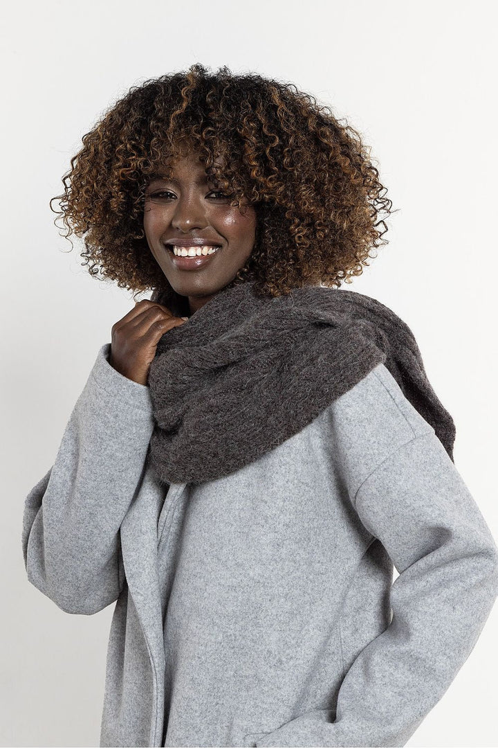 Winterschal aus Mohair- und Wollmix | Langer, flauschiger Schal mit elastischer Rippstruktur für Alltag und elegante Winterlooks