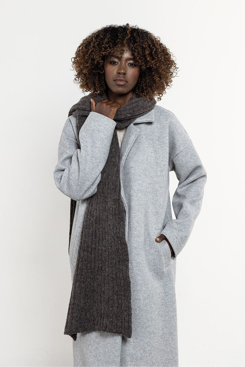 Winterschal aus Mohair- und Wollmix | Langer, flauschiger Schal mit elastischer Rippstruktur für Alltag und elegante Winterlooks