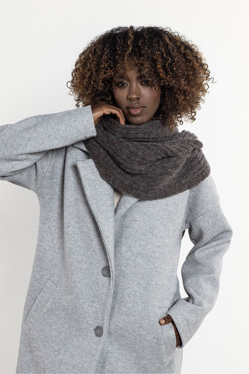 Winterschal aus Mohair- und Wollmix | Langer, flauschiger Schal mit elastischer Rippstruktur für Alltag und elegante Winterlooks