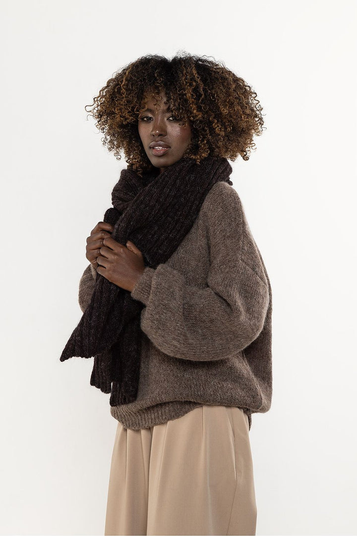 Winterschal aus Mohair- und Wollmix | Langer, flauschiger Schal mit elastischer Rippstruktur für Alltag und elegante Winterlooks