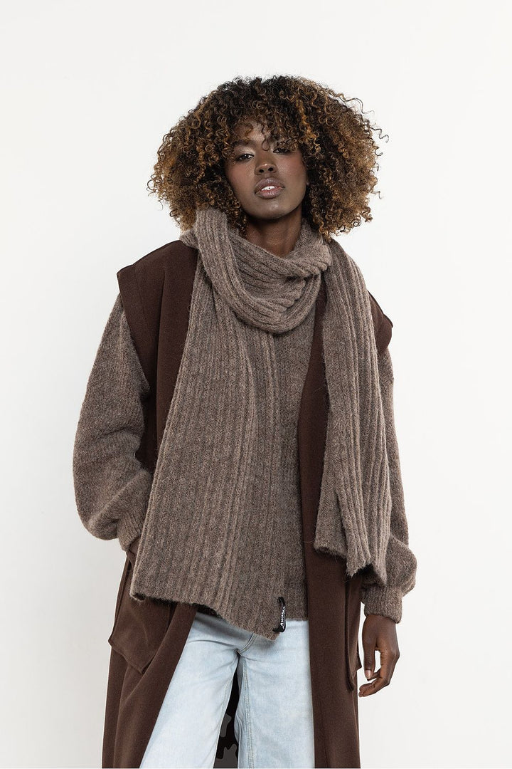 Winterschal aus Mohair- und Wollmix | Langer, flauschiger Schal mit elastischer Rippstruktur für Alltag und elegante Winterlooks