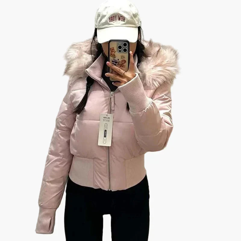 Damen kurze Steppjacke mit Kapuze | Voluminöse Steppjacke mit Reißverschluss und Rippbündchen für Alltag und kühle Tage