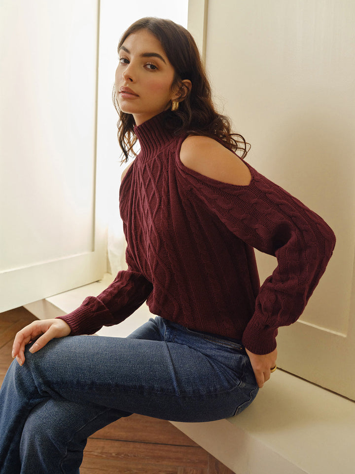 Damen Strickpullover mit Schulterausschnitten | Zopfmuster auf der Vorderseite, hoher Kragen und lange Ärmel mit Rippbündchen