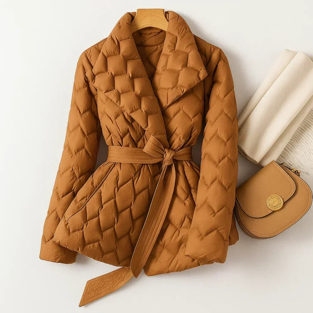 Damen Steppjacke mit Bindegürtel | Warme taillierte Jacke mit Schalkragen und wattierter Verarbeitung für kalte Tage