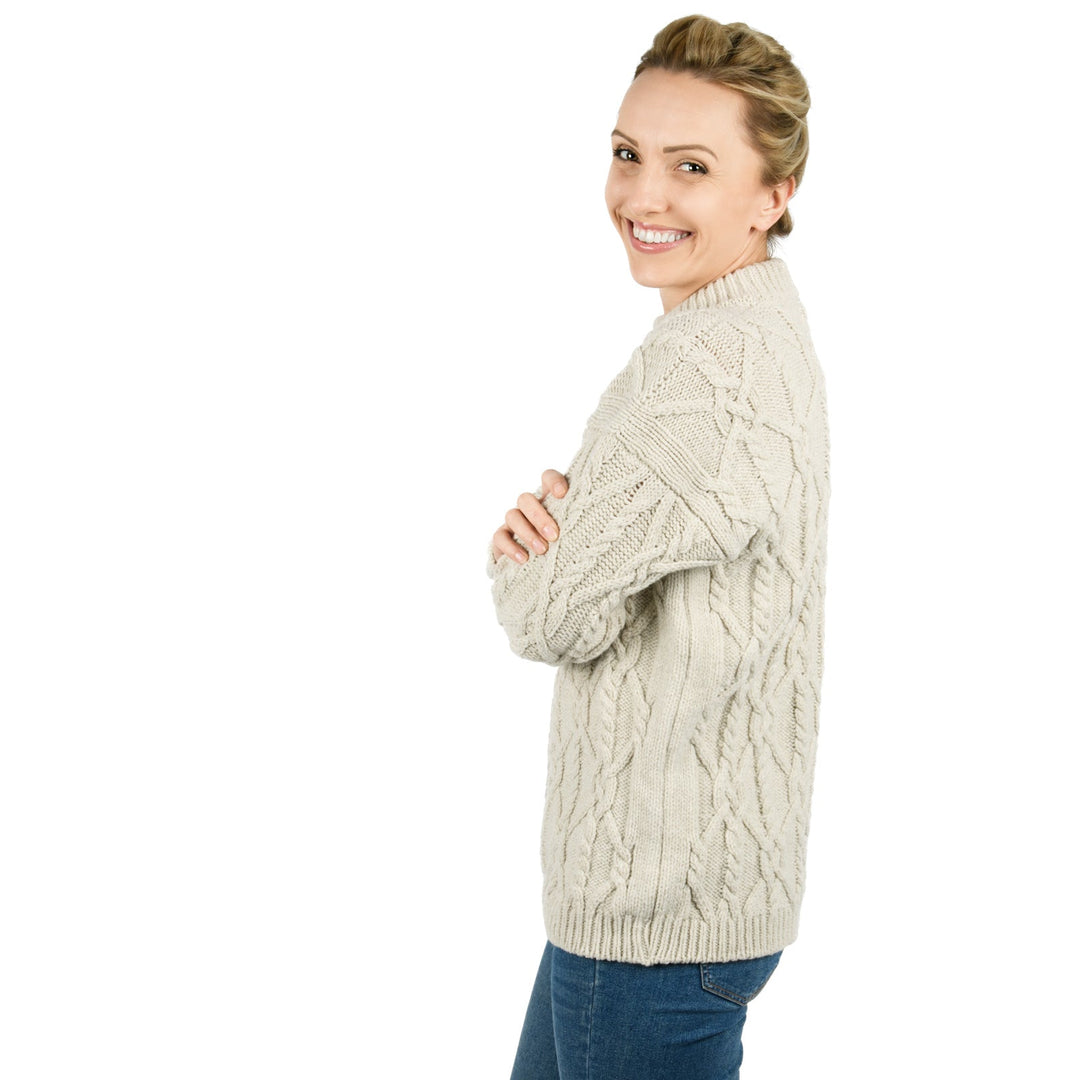 Damen Aran Pullover | Zopfpullover mit Rundhalsausschnitt und leicht verlängertem Schnitt