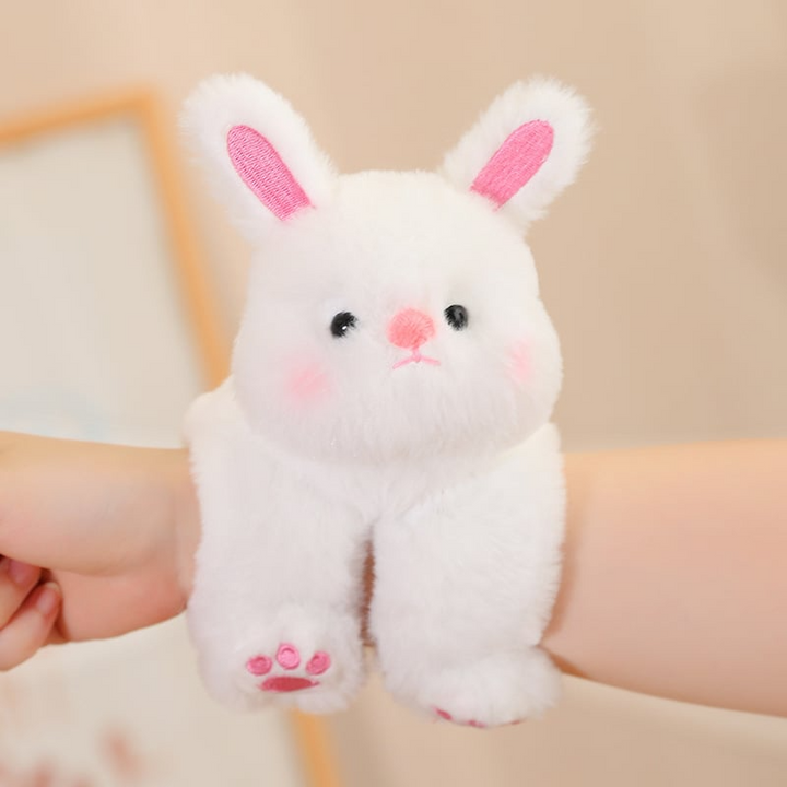 Plüsch Schnapp-Armband mit Cartoonfigur | Weiches Stoffarmband | Lustiges Kinderaccessoire | CharmeManschette