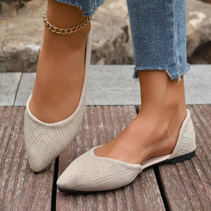 Vexa – Elegant Flat Shoes with Pointed Toe