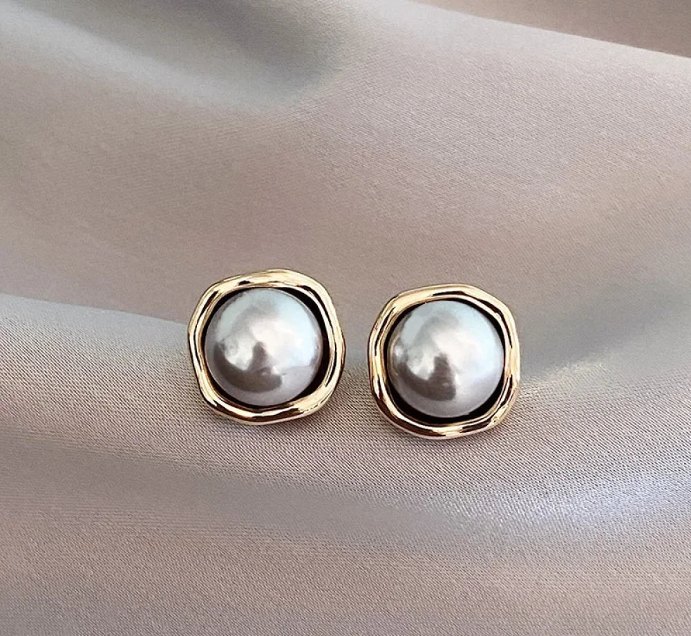 Elegante schwarze Perlenohrringe | Hochwertige Metalle &amp; schimmernde Steine | Zeitloses, luxuriöses Design