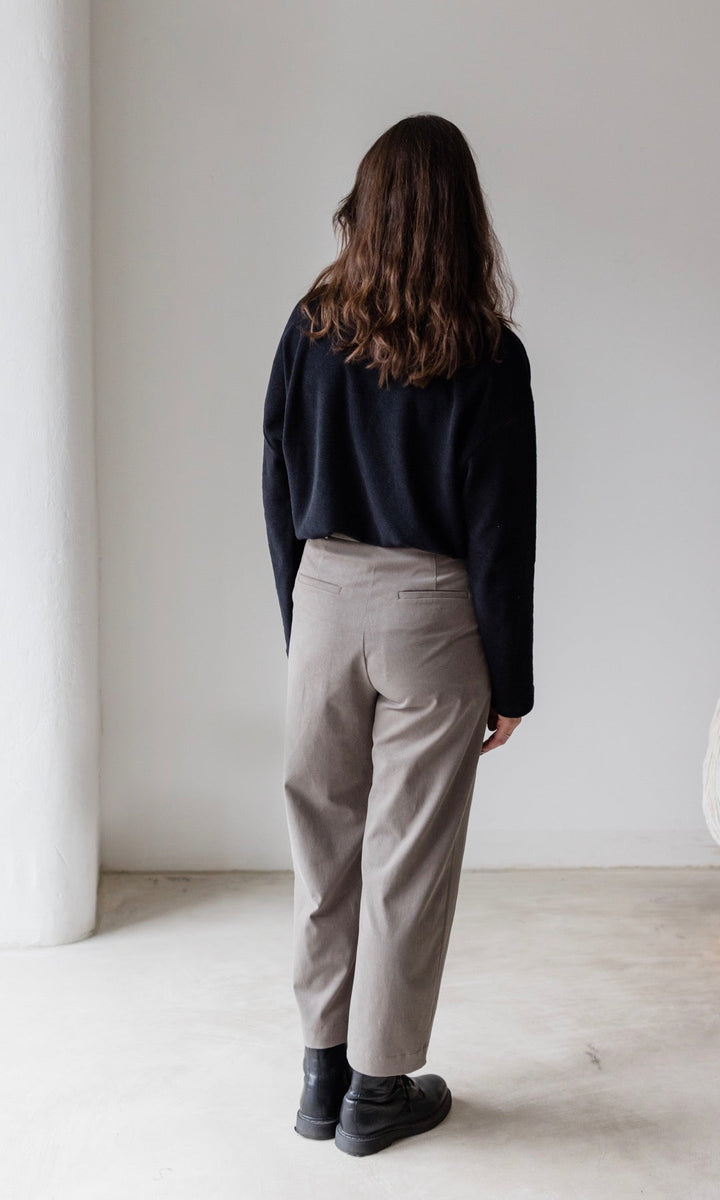 Bundfaltenhose | Klassische Hose mit Faltenbund für Damen